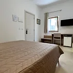 Residenza Montegrappa Garden לינה וארוחת בוקר פסקיצ'י