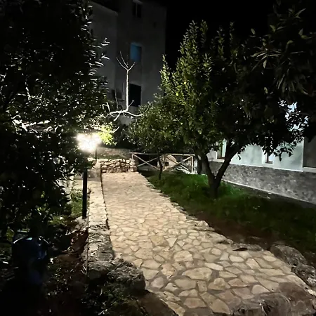 Bed & Breakfast Residenza Montegrappa Garden